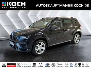 Schräge Frontansicht auf einen SEAT Ateca , freigestellt