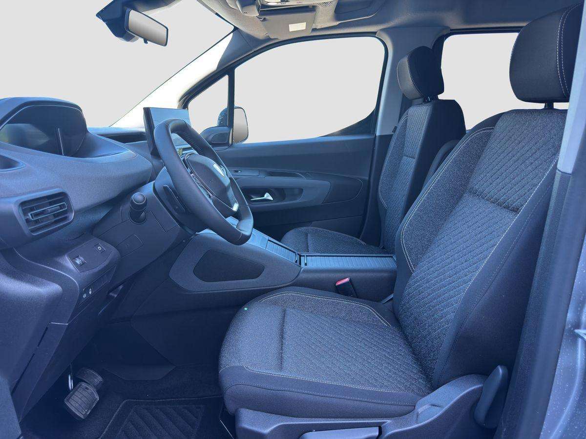 Fahrzeugbild eines Peugeot Rifter
