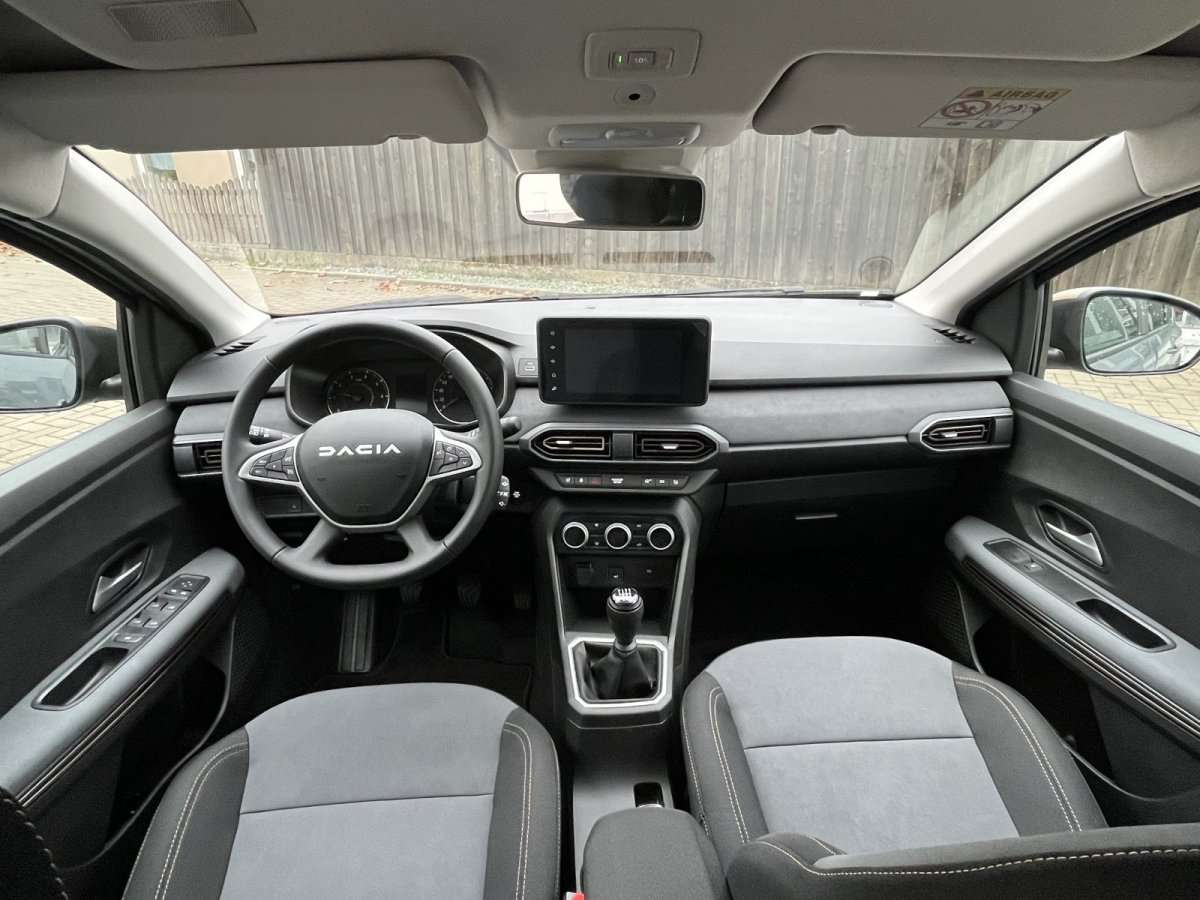 Fahrzeugbild eines Dacia Jogger