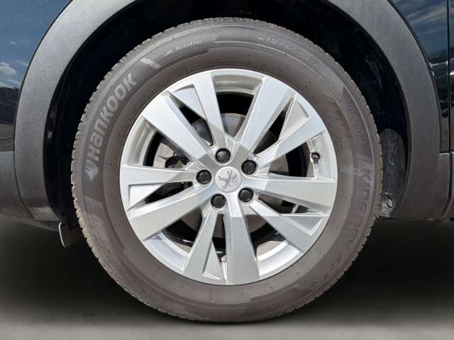 Fahrzeugbild eines Peugeot 5008