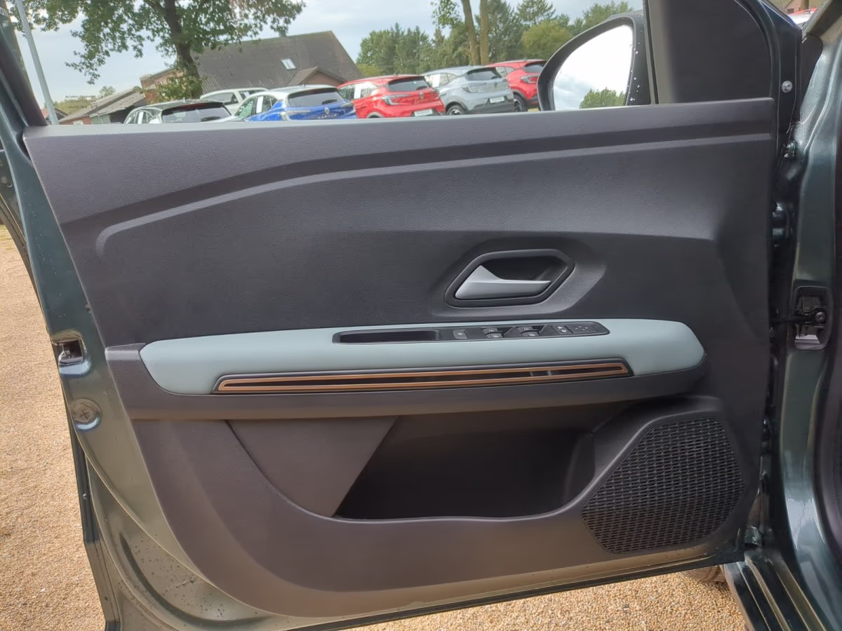 Fahrzeugbild eines Dacia Sandero