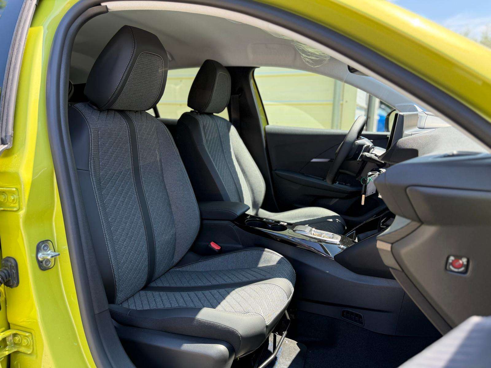 Fahrzeugbild eines Peugeot 208