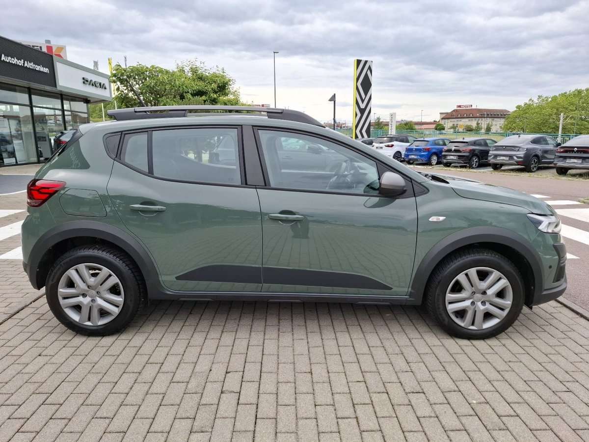 Fahrzeugbild eines Dacia Sandero