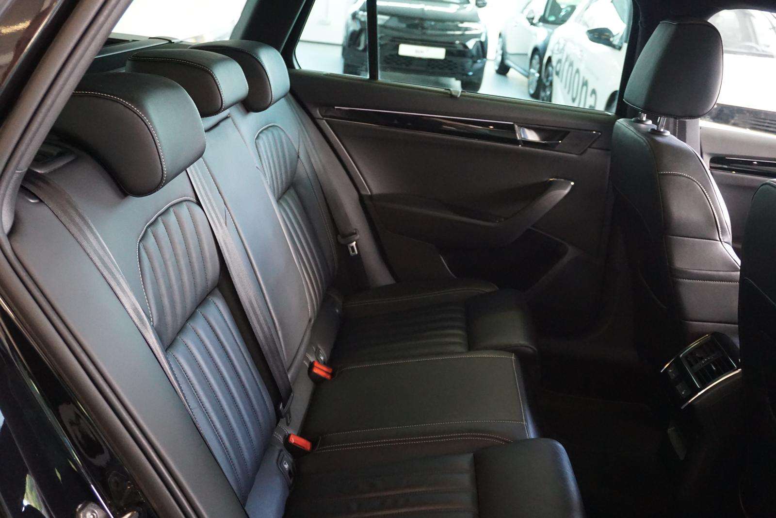 Fahrzeugbild eines Skoda Superb