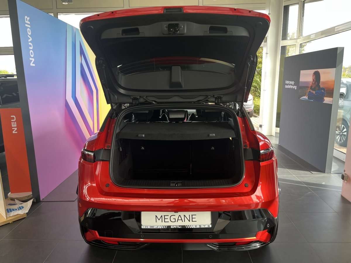 Fahrzeugbild eines Renault Megane E-TECH