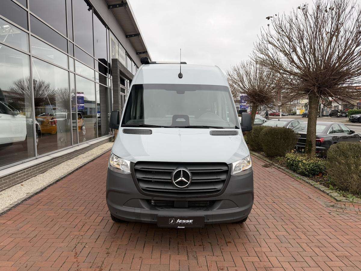 Fahrzeugbild eines Mercedes-Benz Sprinter