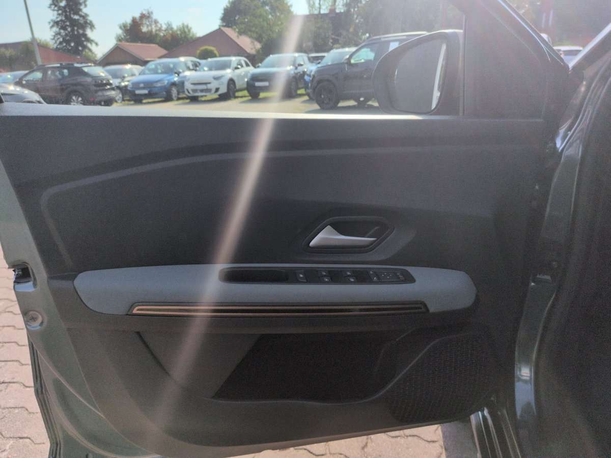 Fahrzeugbild eines Dacia Sandero