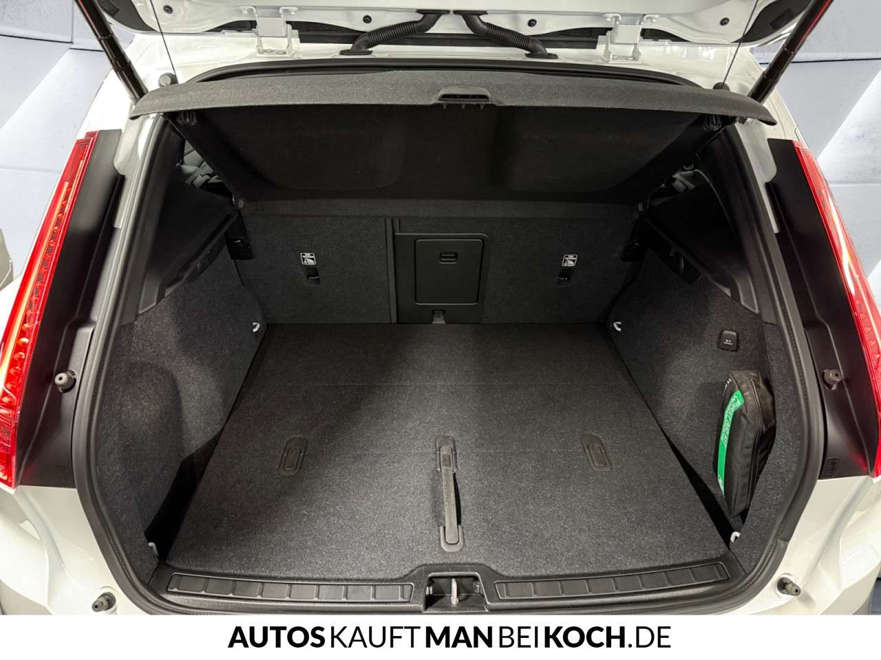 Fahrzeugbild eines Volvo XC40