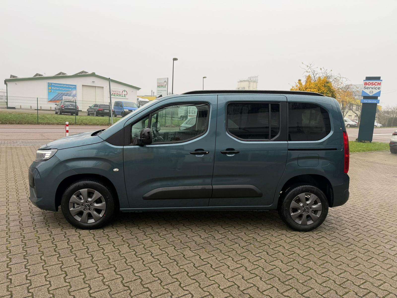 Fahrzeugbild eines Opel Combo Life