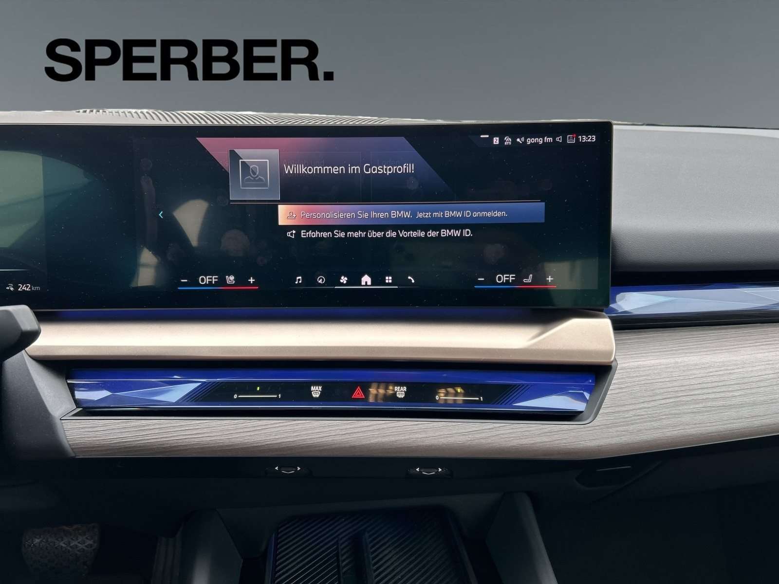 Fahrzeugbild eines BMW i5