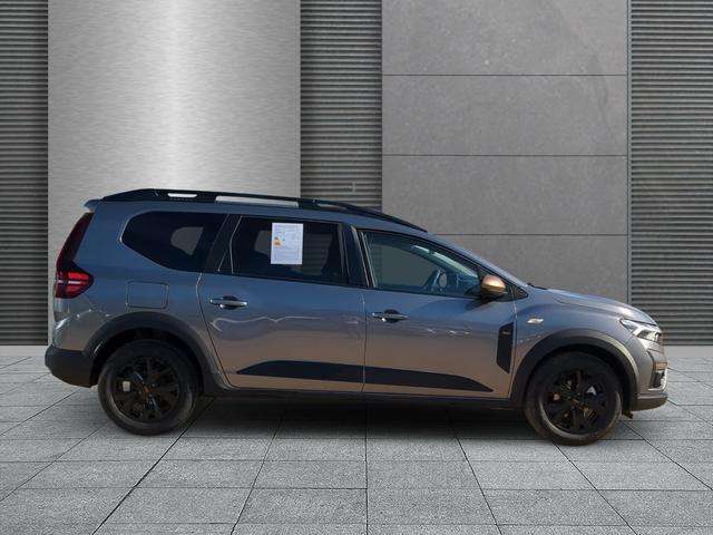 Fahrzeugbild eines Dacia Jogger
