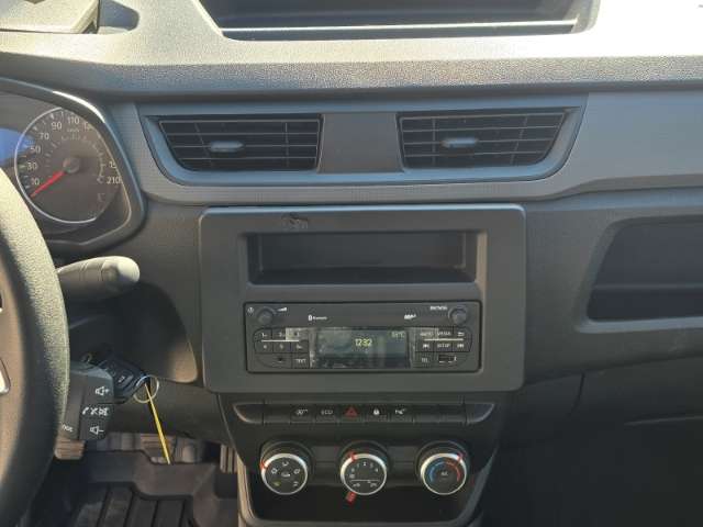 Fahrzeugbild eines Renault Express