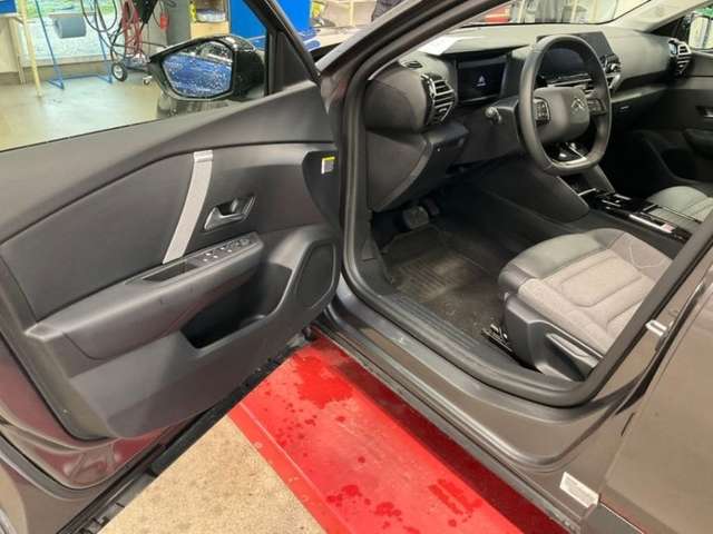 Fahrzeugbild eines Citroën C4