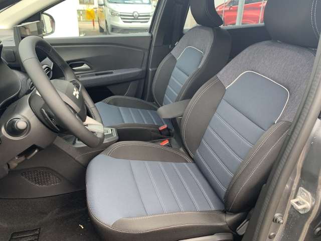 Fahrzeugbild eines Dacia Jogger