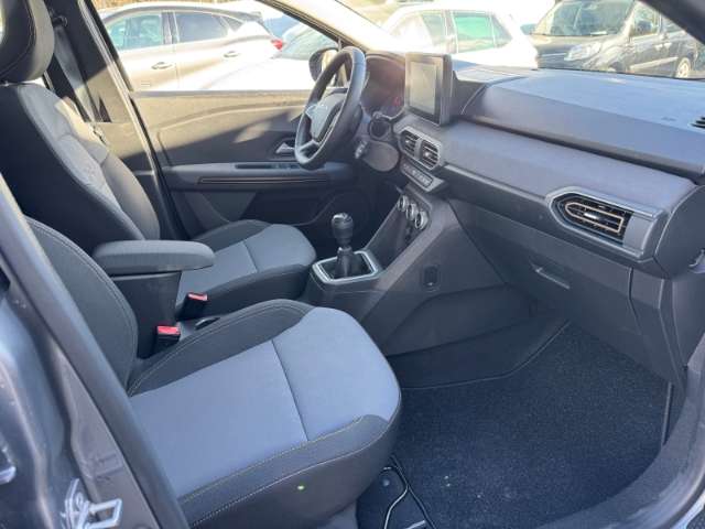 Fahrzeugbild eines Dacia Sandero