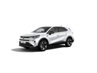 Schräge Frontansicht auf einen Renault Symbioz , freigestellt