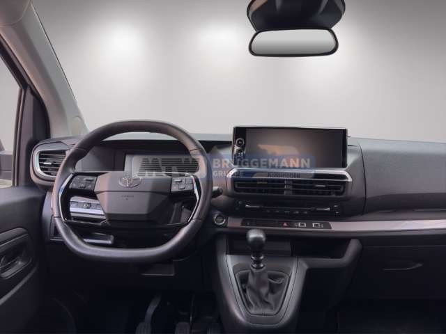 Fahrzeugbild eines Toyota Proace