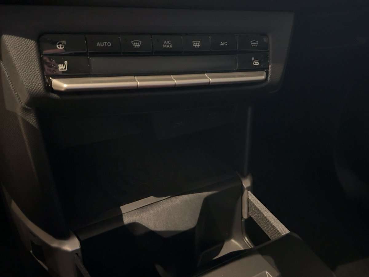 Fahrzeugbild eines Opel Frontera