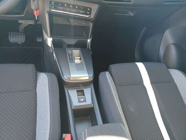 Fahrzeugbild eines Opel Frontera
