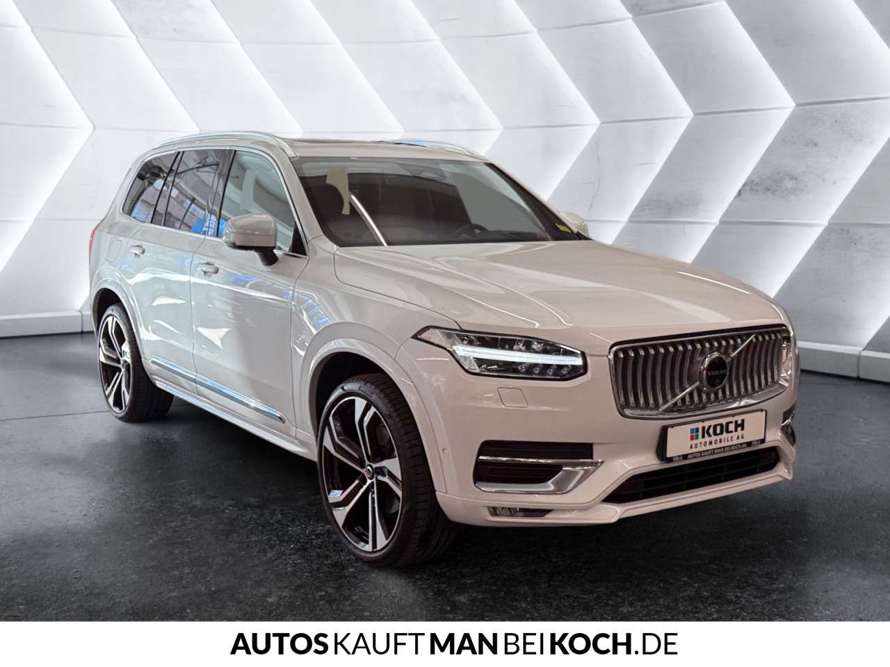 Fahrzeugbild eines Volvo XC90