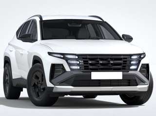 Schräge Frontansicht auf einen Hyundai Tucson , freigestellt
