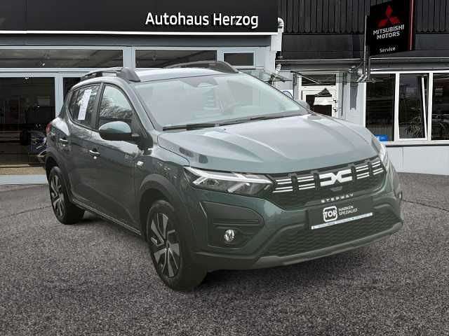 Fahrzeugbild eines Dacia Sandero