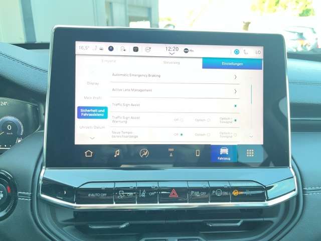 Fahrzeugbild eines Jeep Compass