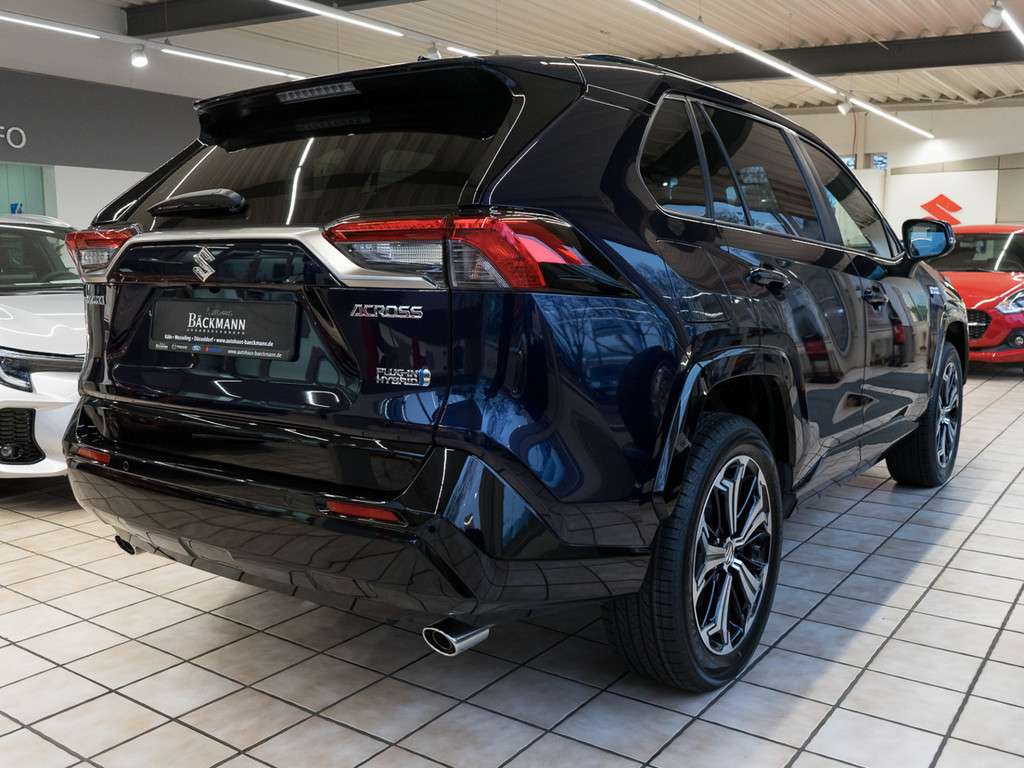 Fahrzeugbild eines Suzuki Across