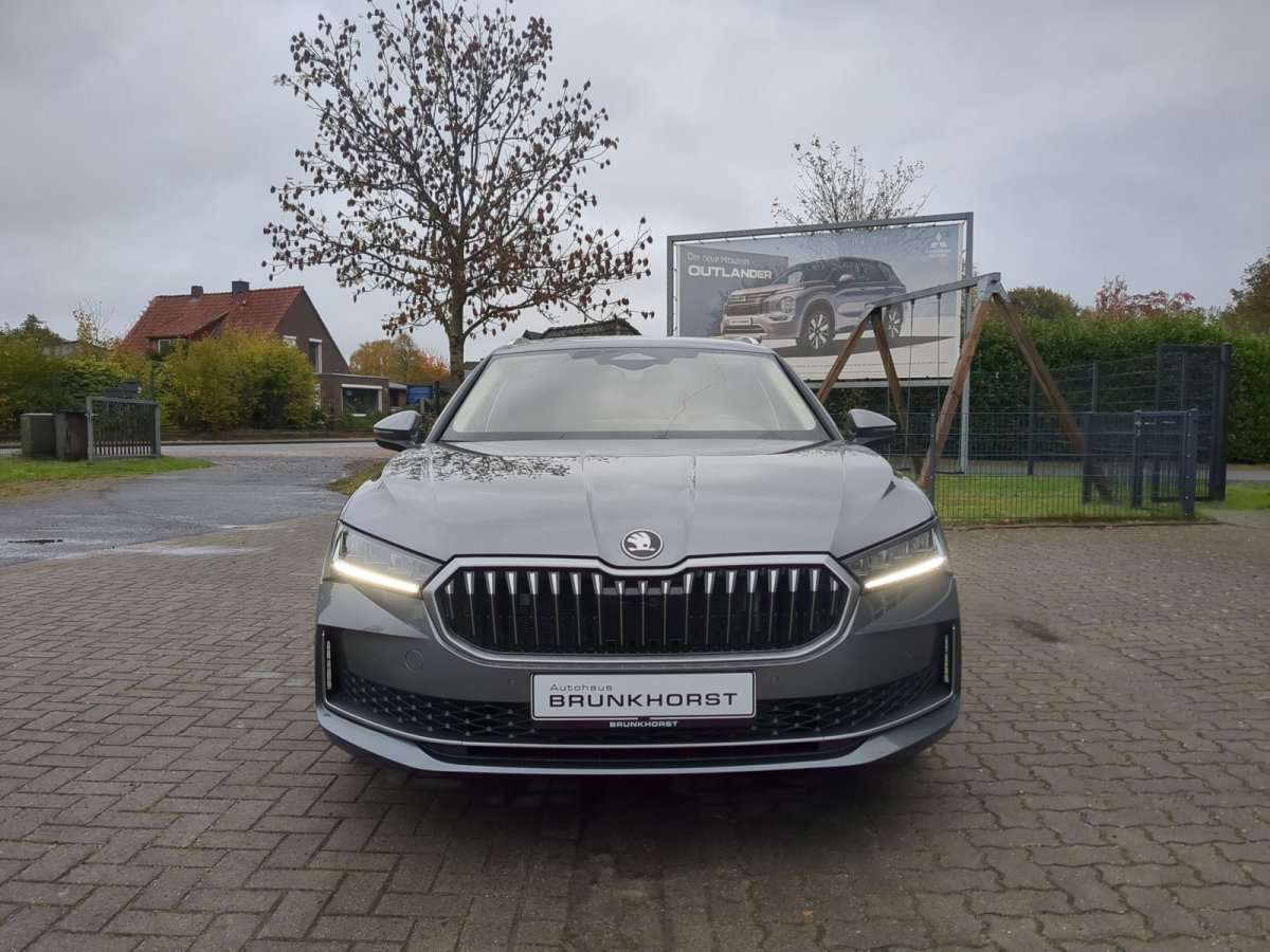 Fahrzeugbild eines Skoda Superb