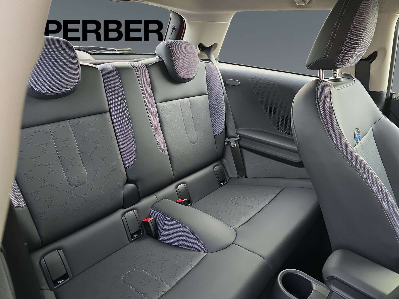 Fahrzeugbild eines MINI COOPER