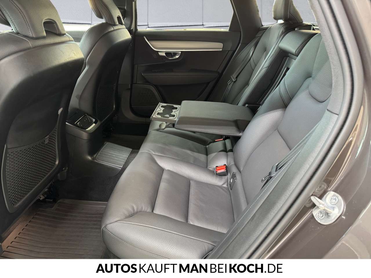 Fahrzeugbild eines Volvo V90
