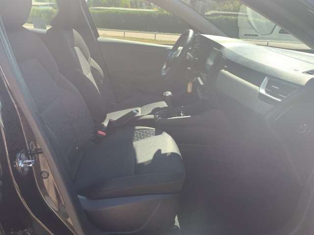 Fahrzeugbild eines Renault Clio