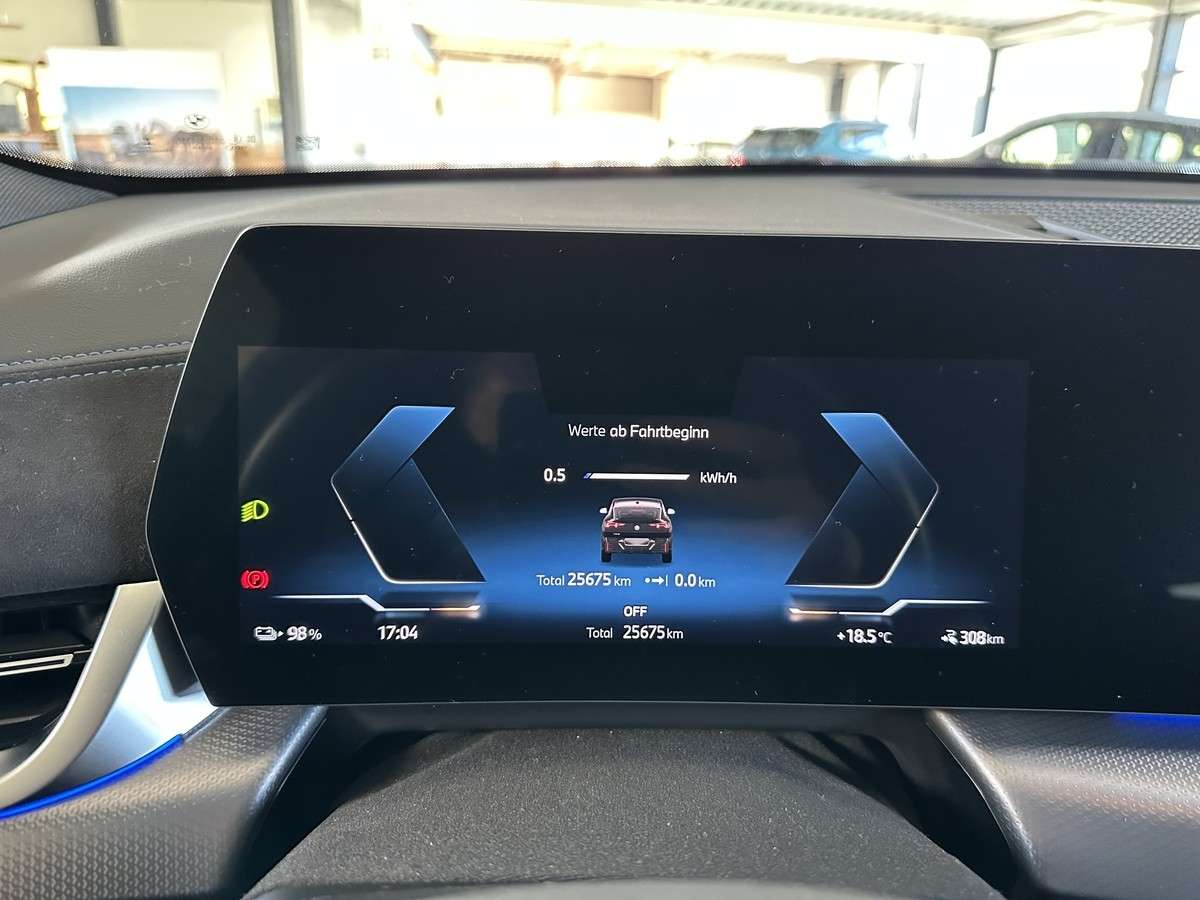 Fahrzeugbild eines BMW ix2