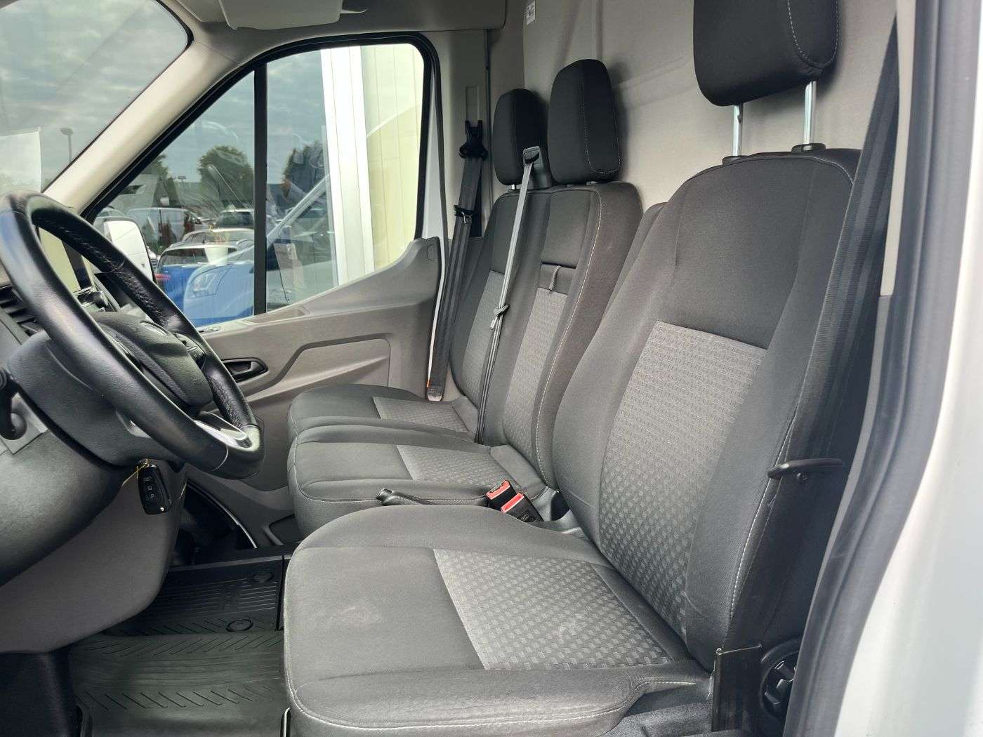 Fahrzeugbild eines Ford Transit
