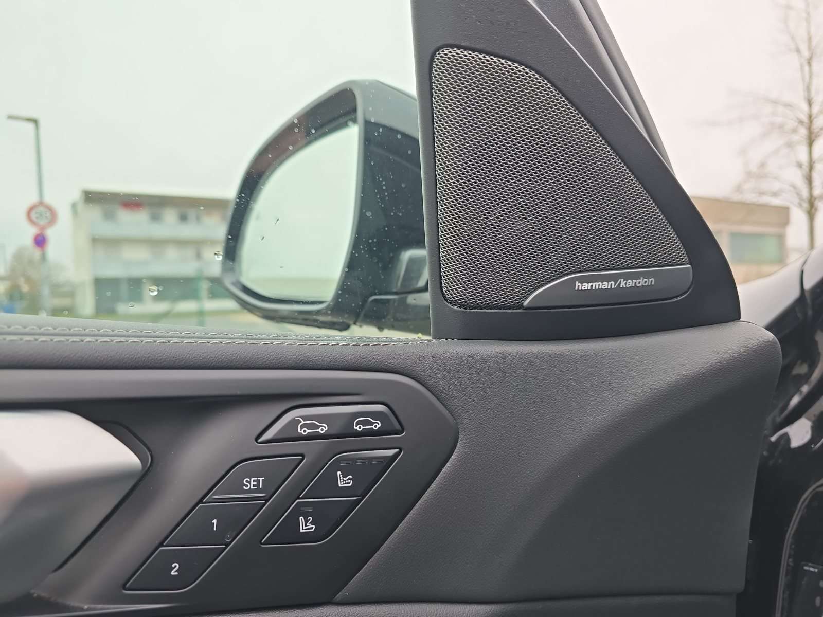 Fahrzeugbild eines BMW X6