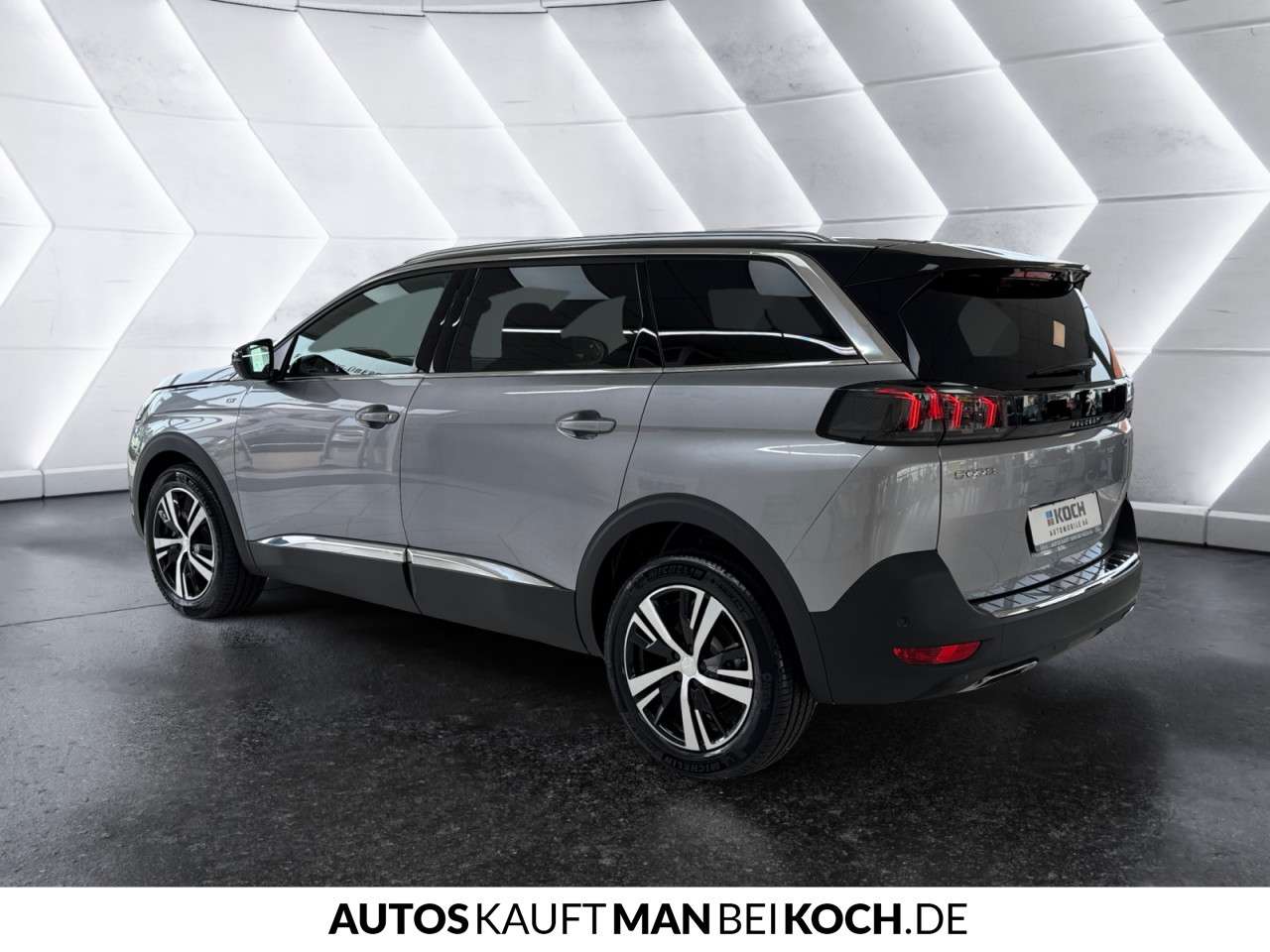 Fahrzeugbild eines Peugeot 5008