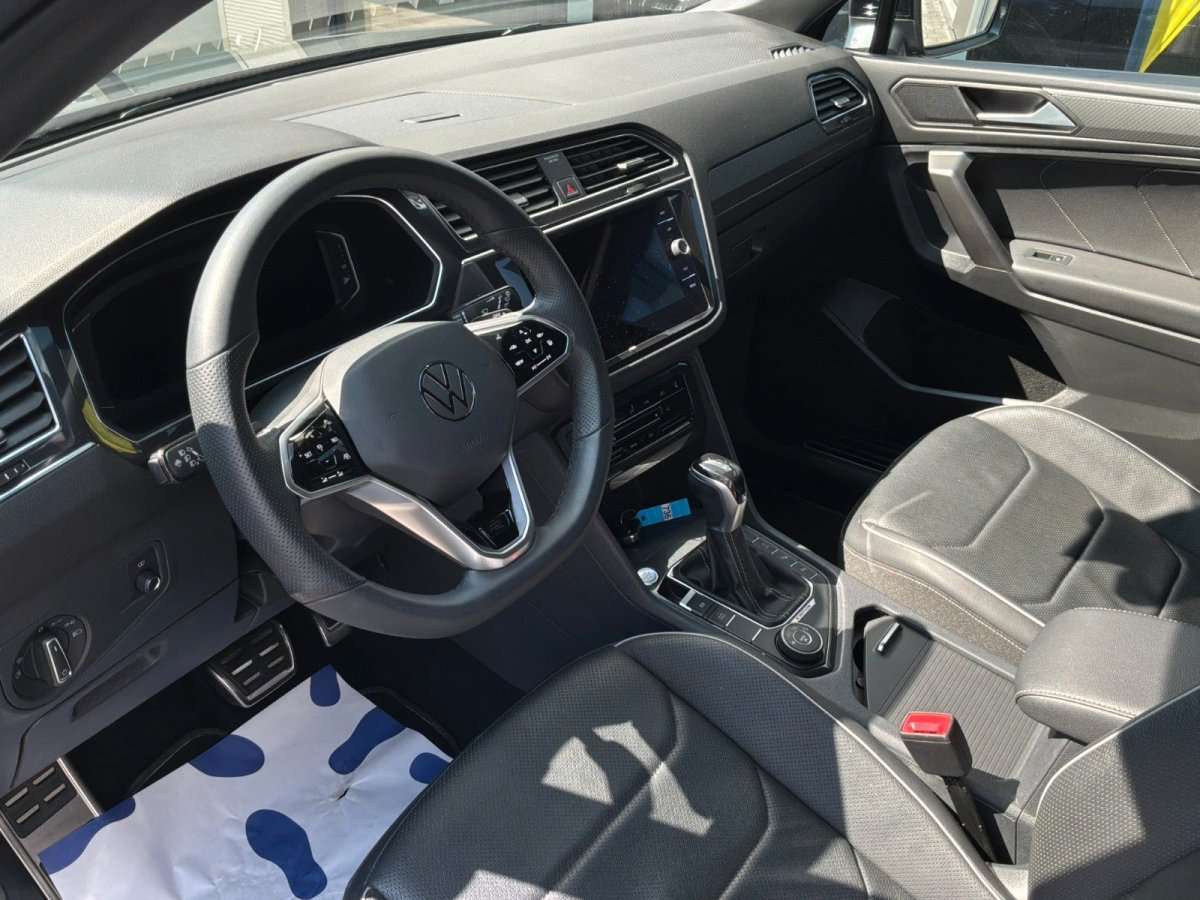 Fahrzeugbild eines Volkswagen Tiguan Allspace