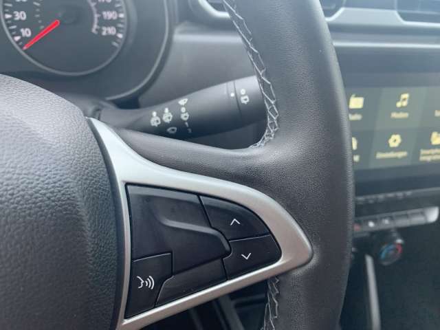Fahrzeugbild eines Dacia Duster