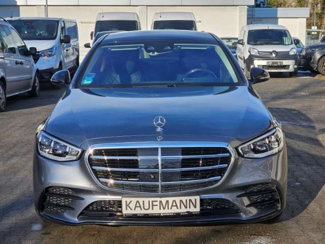 Fahrzeugbild eines Mercedes-Benz S-Klasse