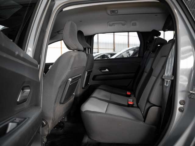 Fahrzeugbild eines Dacia Jogger