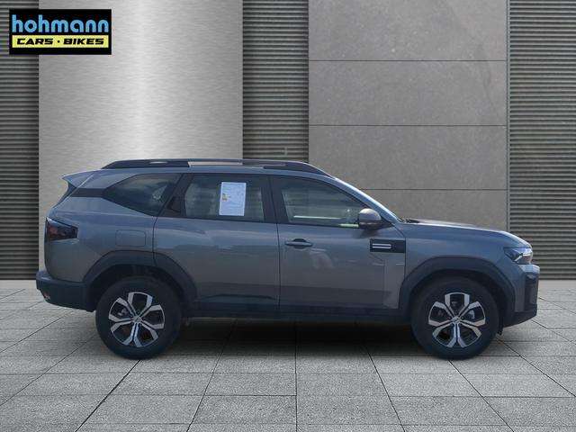 Fahrzeugbild eines Dacia Bigster