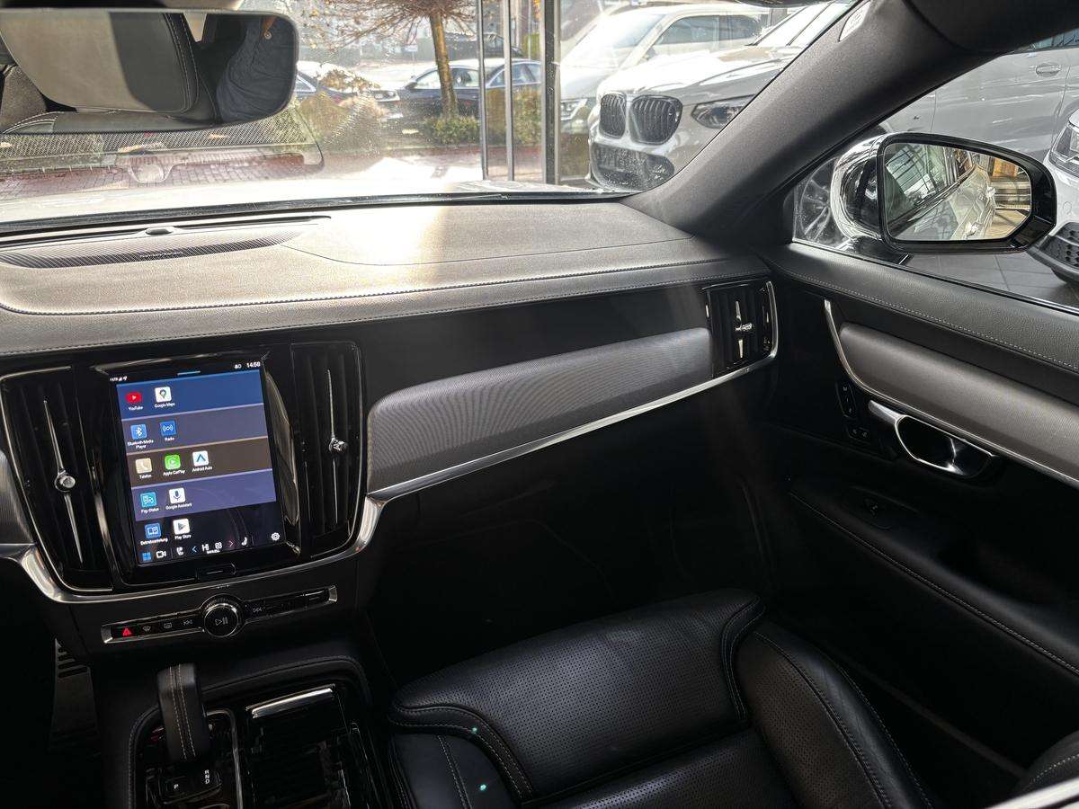 Fahrzeugbild eines Volvo V90