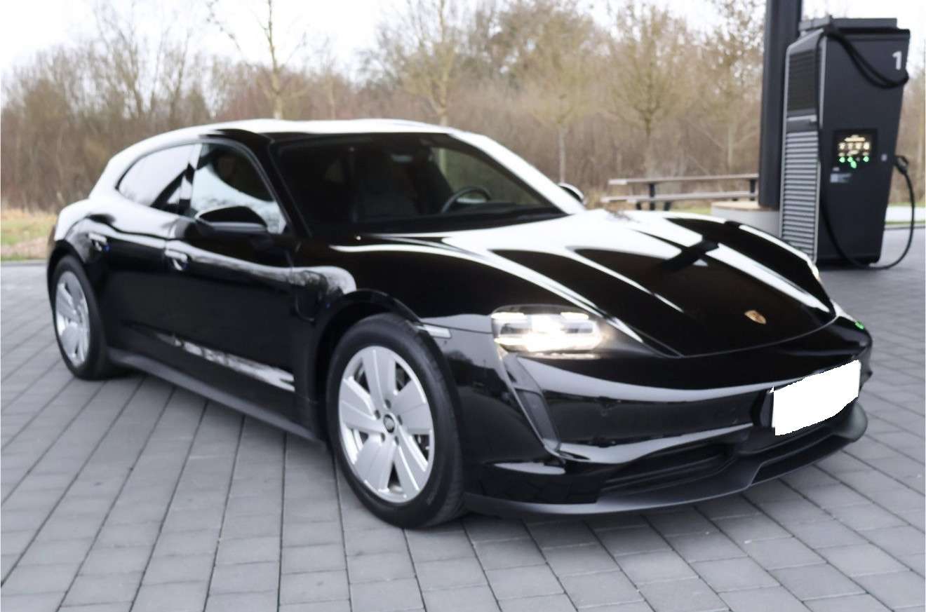 Fahrzeugbild eines Porsche Taycan