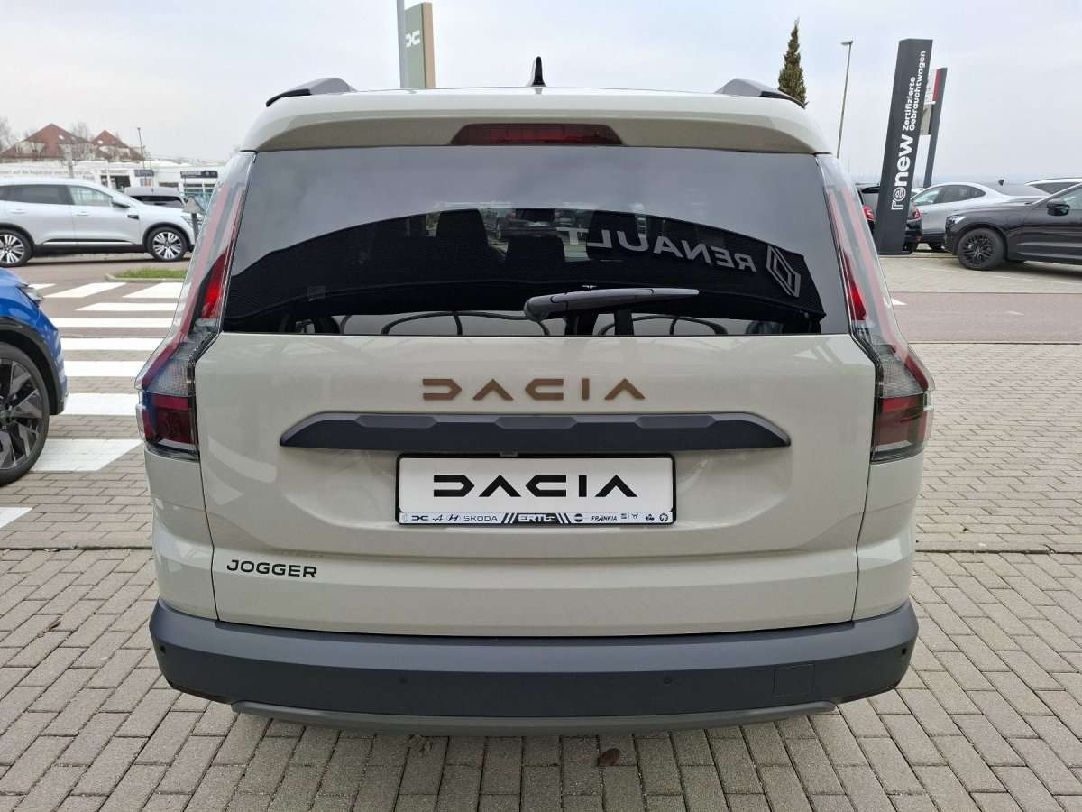 Fahrzeugbild eines Dacia Jogger