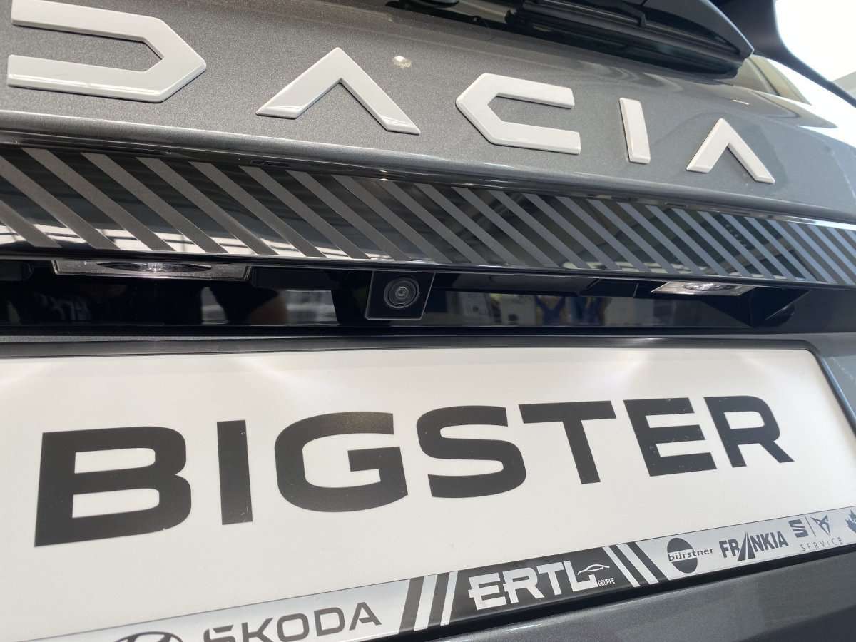 Fahrzeugbild eines Dacia Bigster
