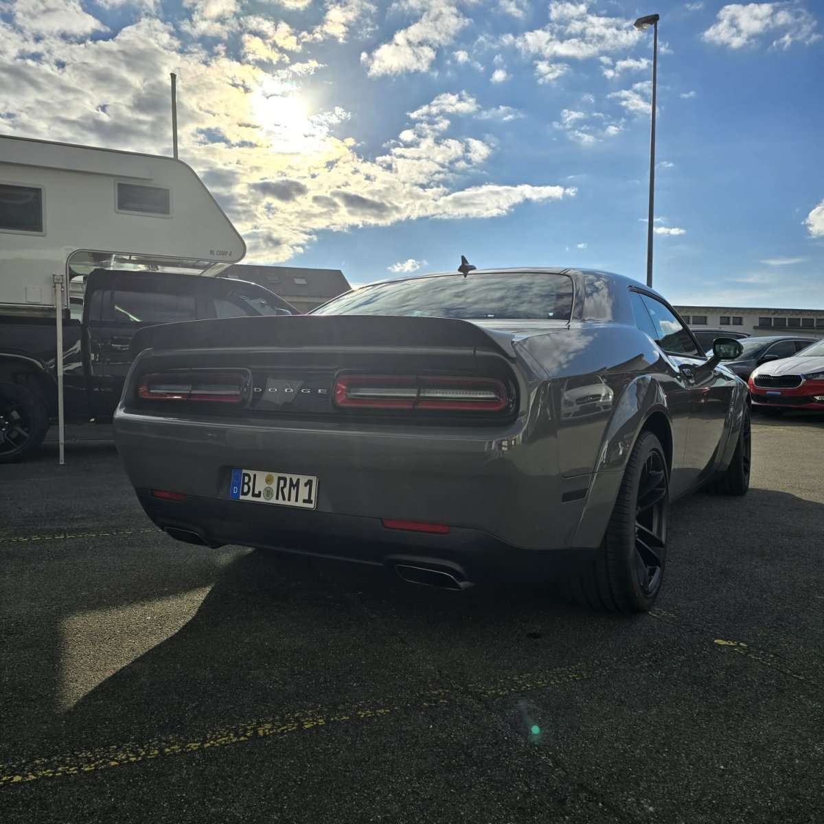 Fahrzeugbild eines Dodge Challenger