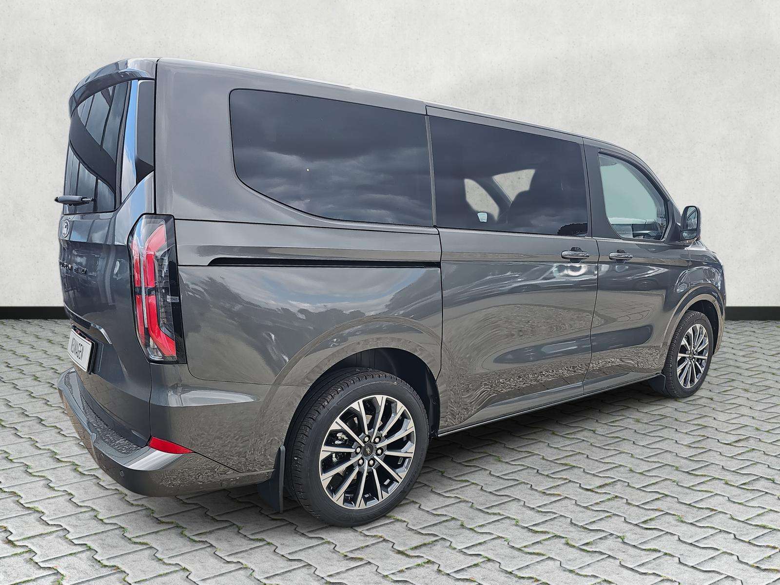 Fahrzeugbild eines Ford Tourneo Custom