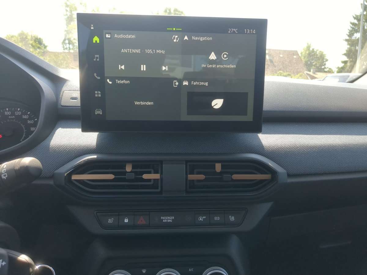 Fahrzeugbild eines Dacia Sandero