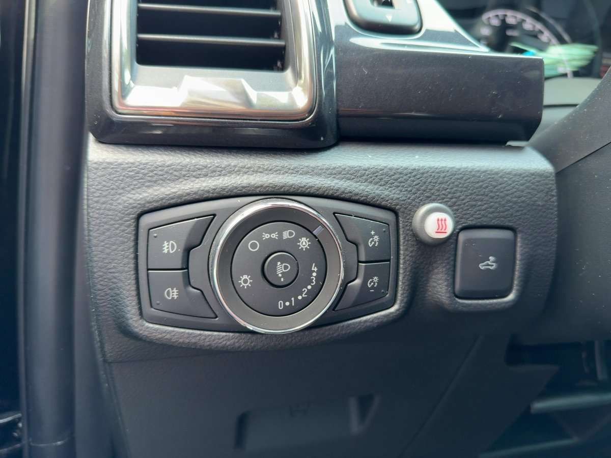 Fahrzeugbild eines Ford Ranger