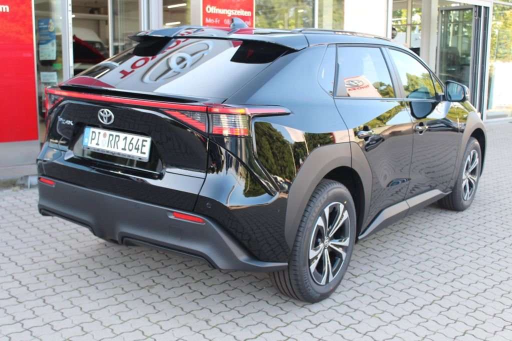 Fahrzeugbild eines Toyota bZ4X